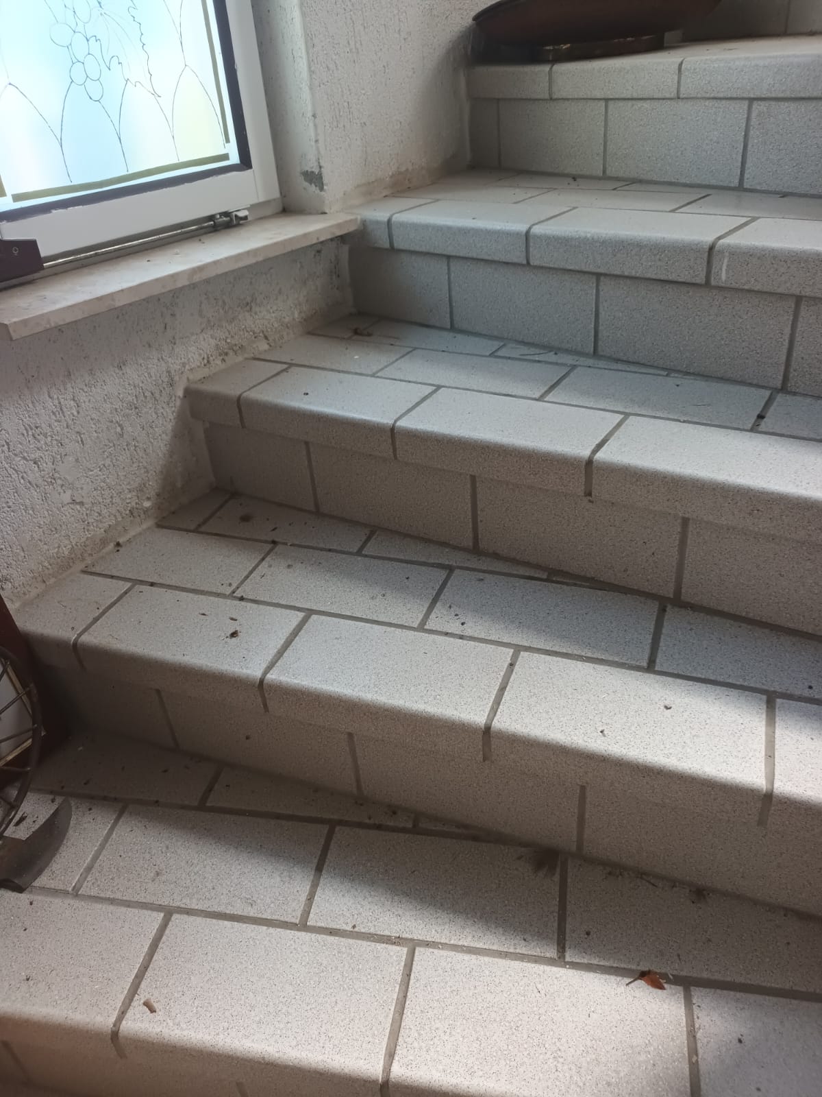 Stubište prije čišćenja - SantClean